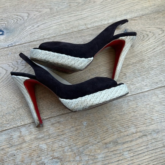 CL💕Suede and Raffia Heels - Picture 6 of 10